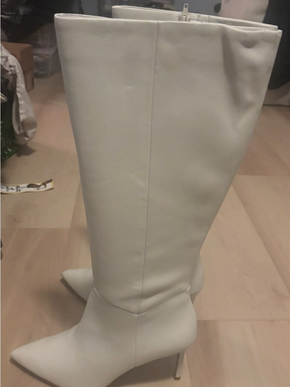 Aldo White Boot Box — Laroche-WC-121
